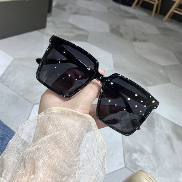 Women Vintage Style Square Sunglasses Gafas Oculos Oversized Transparent BLACK
